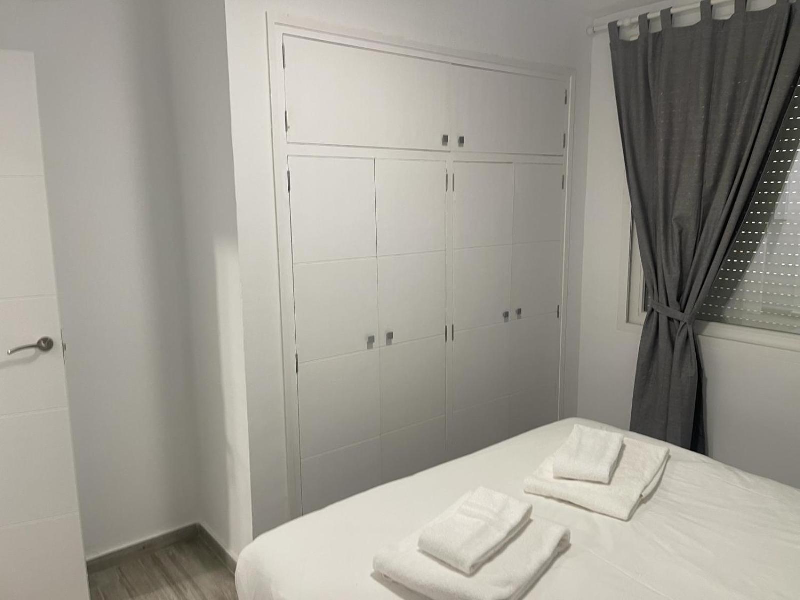 Apartamentos Azonaicas Centro Tendillas กอร์โดบา ภายนอก รูปภาพ